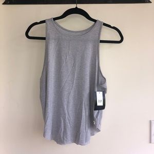 NWT GapFit Cropped Grey Top, Size Small